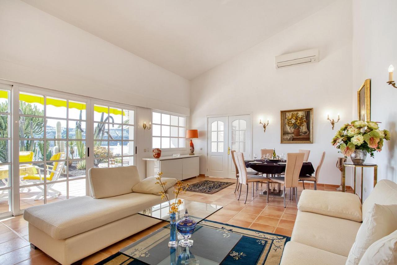 Stunning With Breathtaking Ocean View Villa Porto Rico